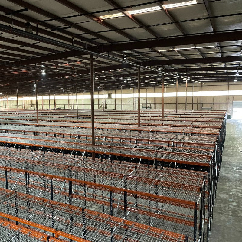 Interlake Mecalux Bolted Teardrop Pallet Racking for Tire Storage
