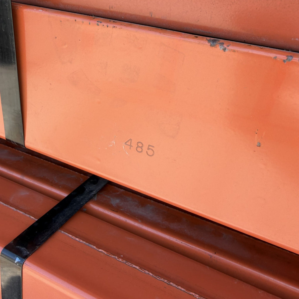 Used Teardrop Beams 120" x 4" - Orange