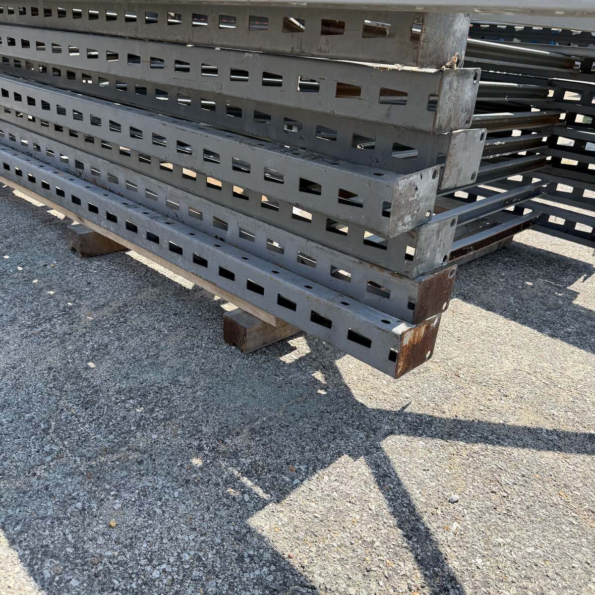 Used Keystone Uprights 42" x 12' - Gray