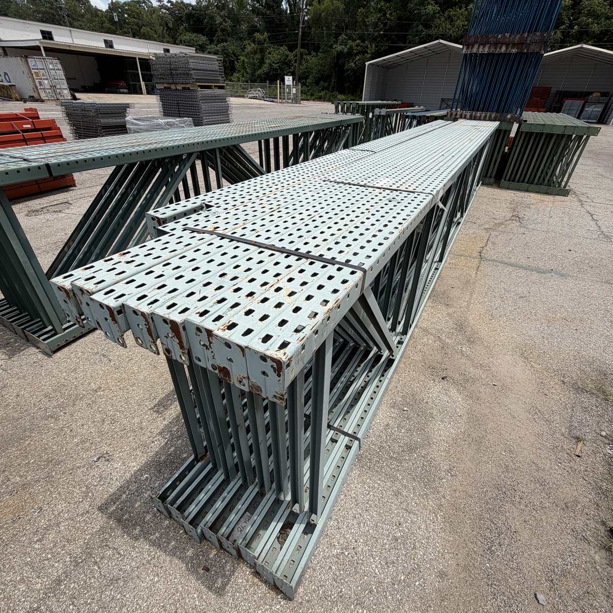 Used New Style Teardrop Uprights 42" x 23' - Green