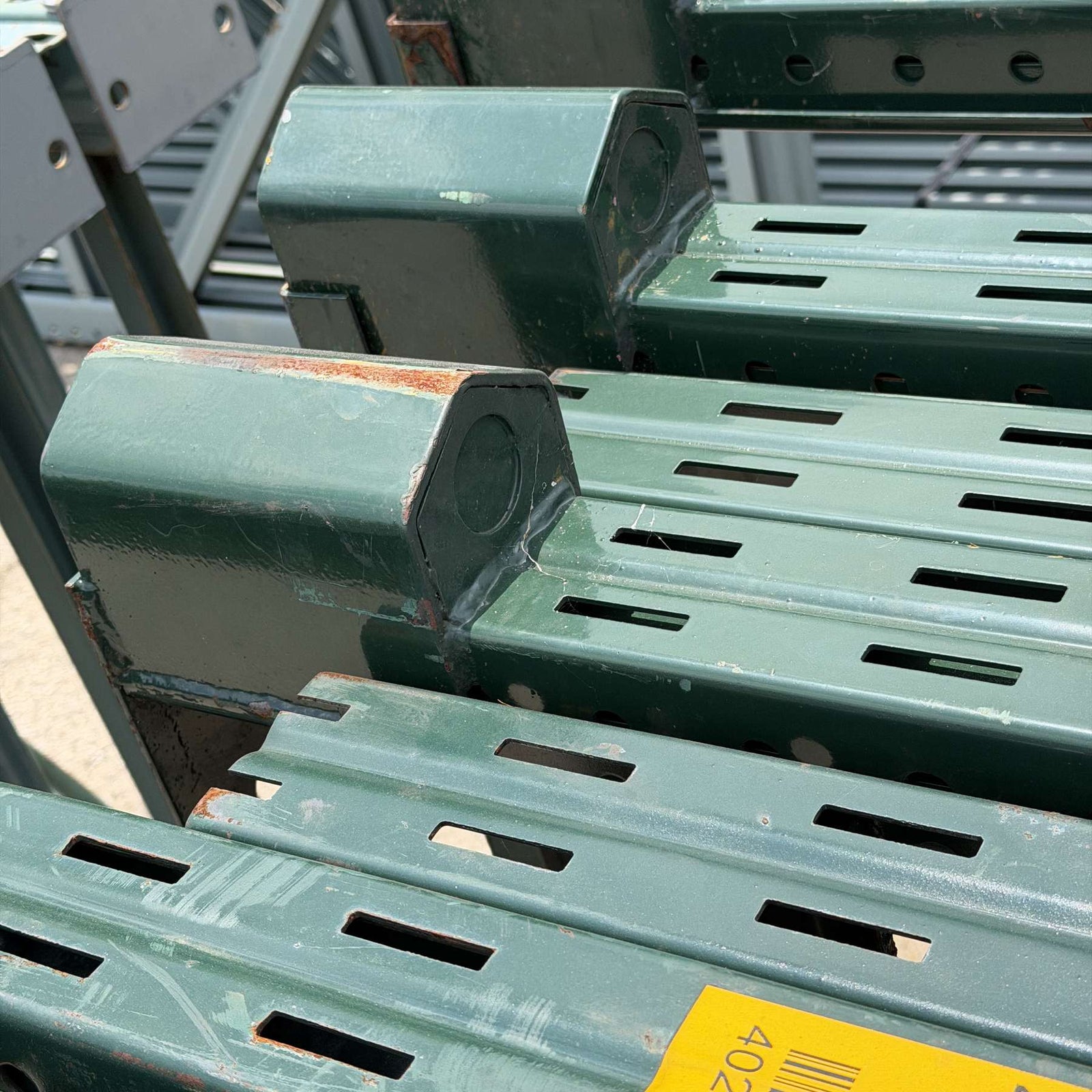 Used Slotted Uprights 42" x 20' - Green