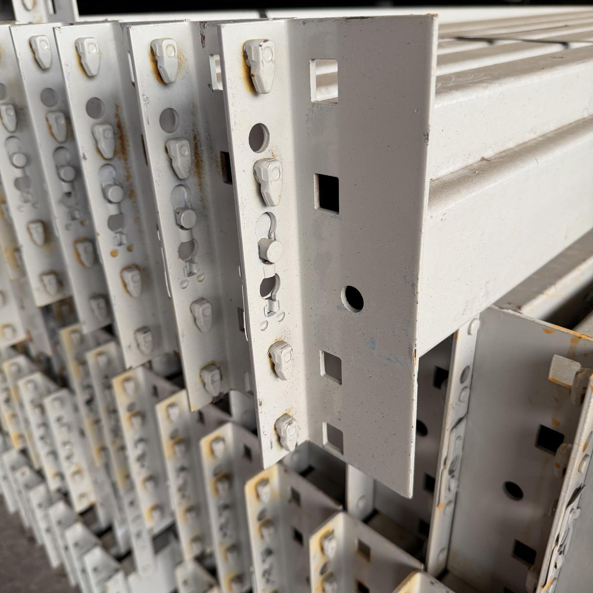 Used Teardrop Beams 132" x 4.75" - beam end connector detail