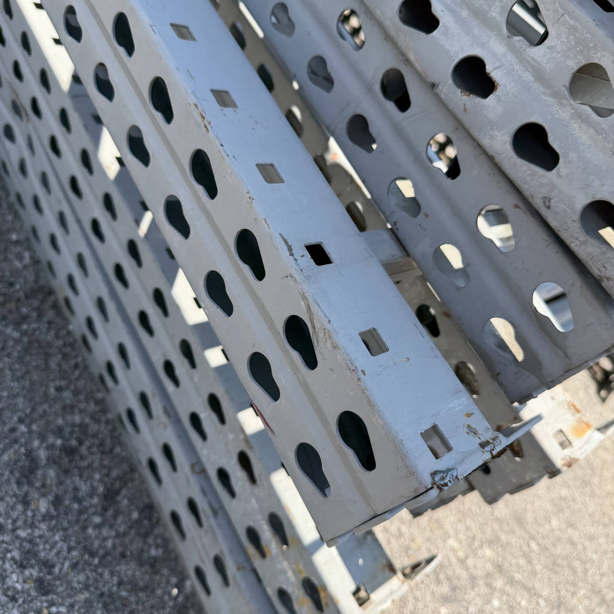 Used Teardrop Uprights 42" x 16' - Gray