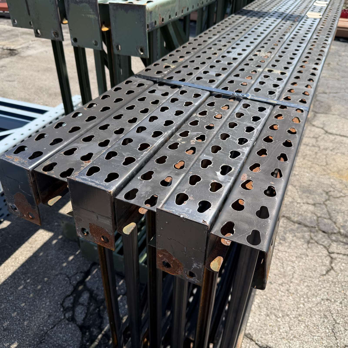 Used Teardrop Uprights 42" x 17'-4" - Black