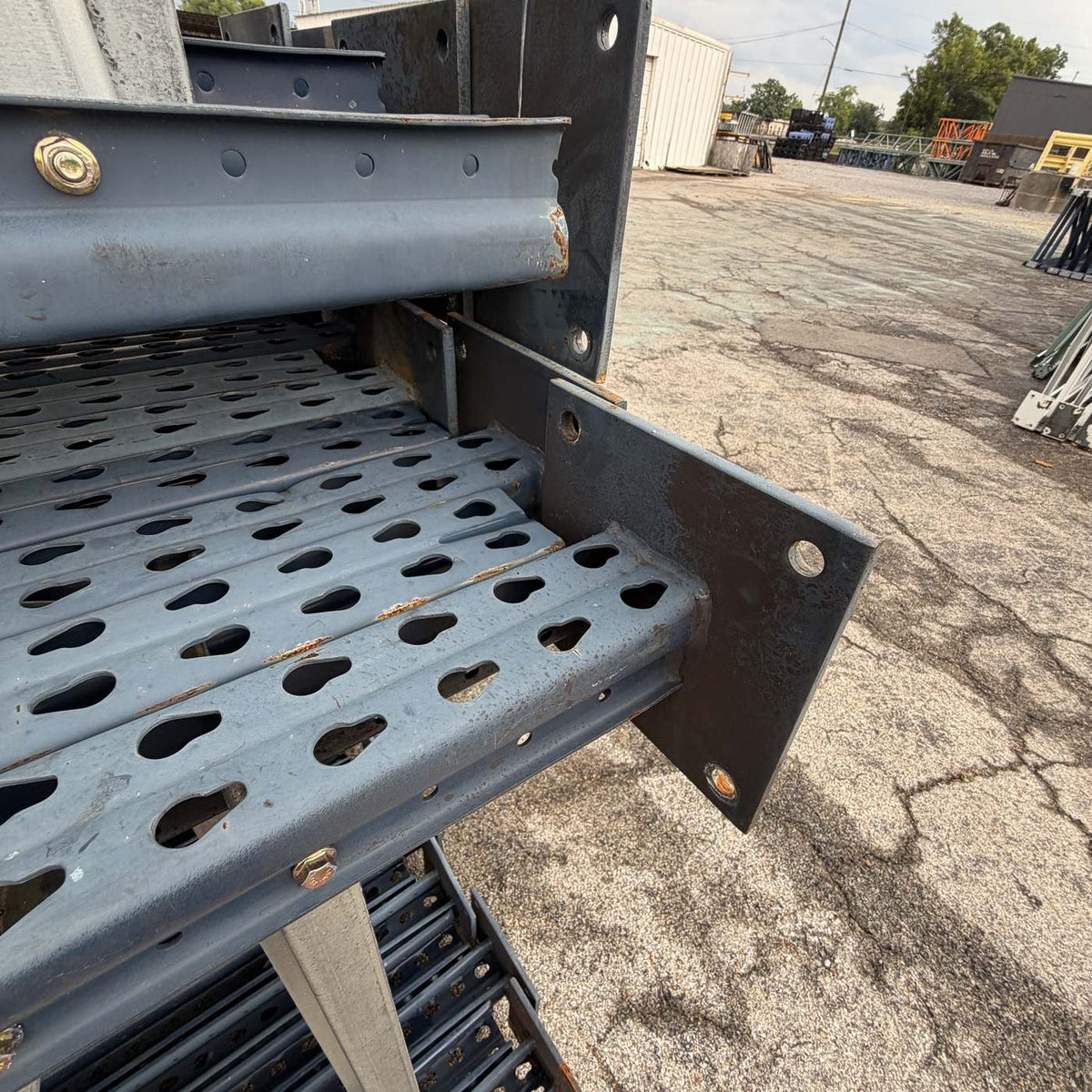 Used Teardrop Uprights 42" x 28' - Blue