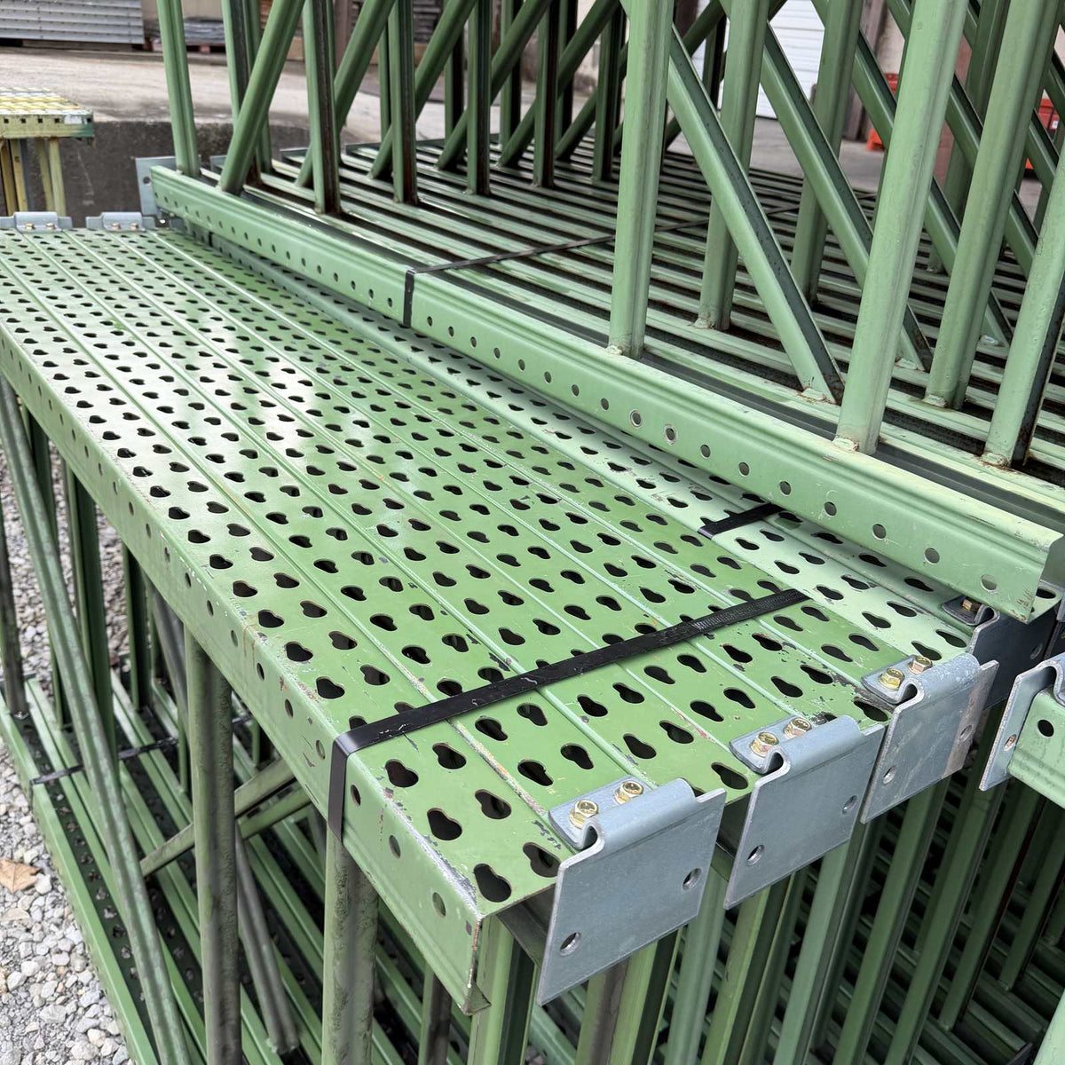 Used Teardrop Uprights 42" x 6' - Green