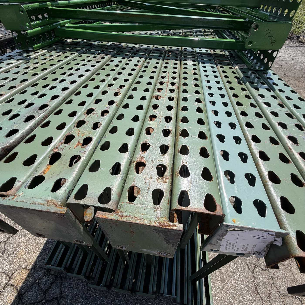 Used Teardrop Uprights 48" x 16'-2" - Green