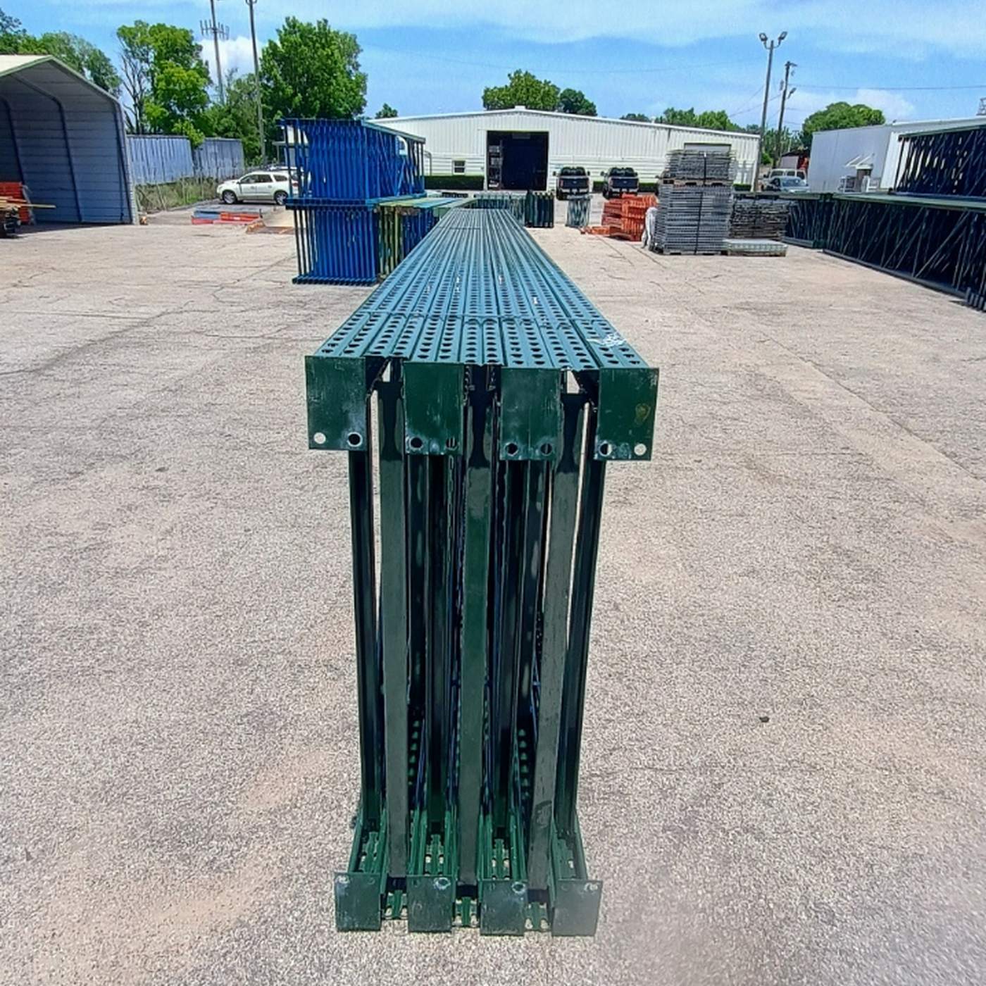 Used Teardrop Uprights 48" x 21' - Dark Green