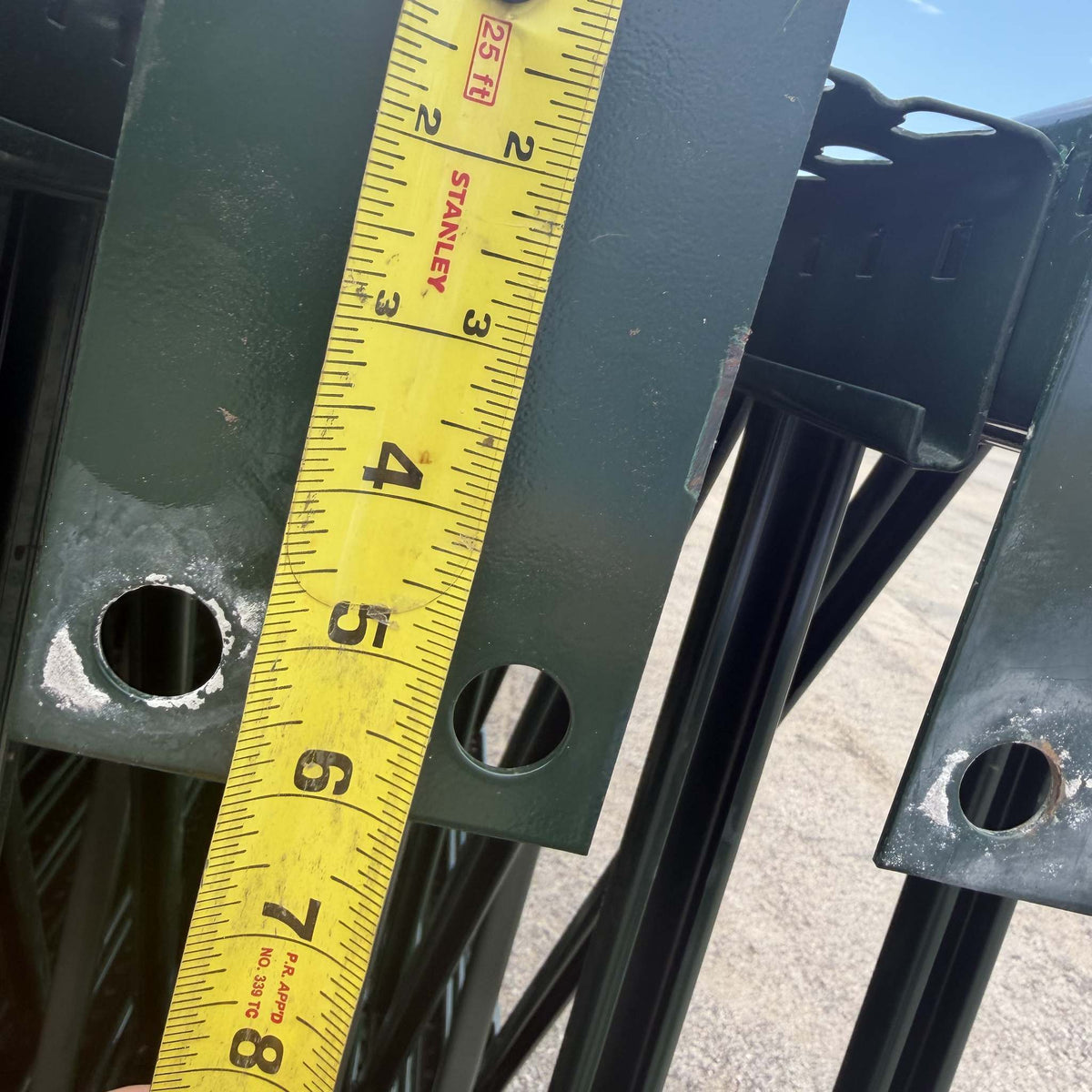 Used Teardrop Uprights 48" x 26' - Dark Green